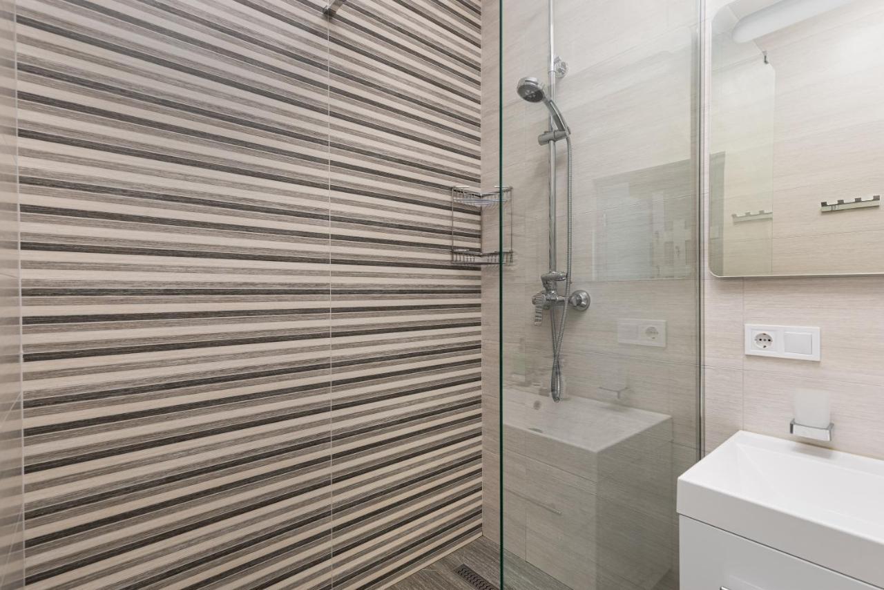 44 Pearl 1-Bedroom Panoramic Sea View Apartment オデッサ エクステリア 写真